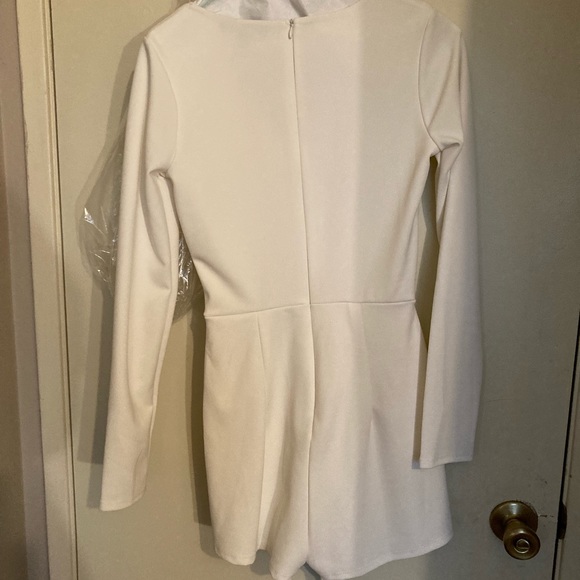 Lulus | Babe Heaven | White Romper | Small - Picture 2 of 4